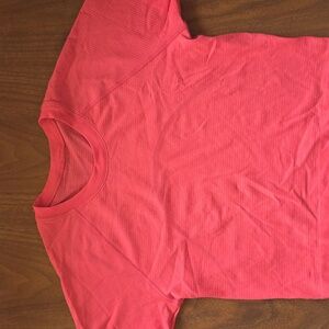 Lululemon Swiftly Tech Short-Sleeve Shirt 2.0
